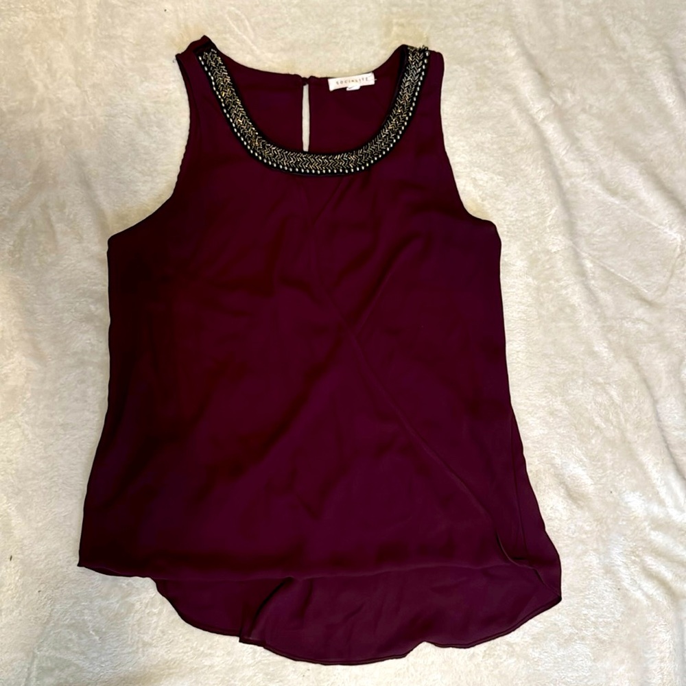 Socialite maroon split front beaded tank top. Size medium